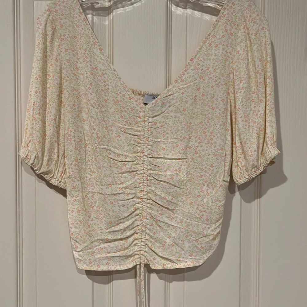 Cute Yellow floral crop top